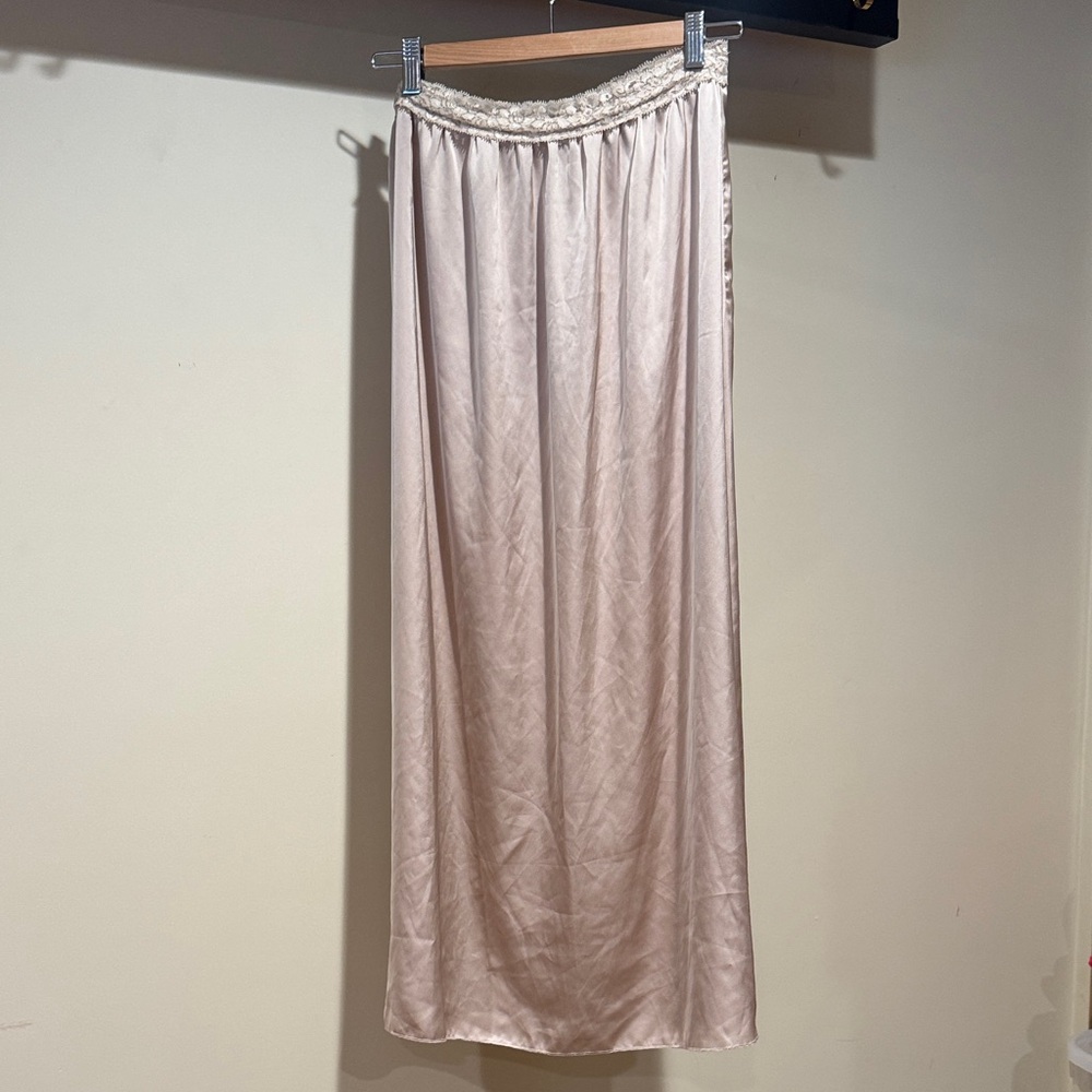 Chic Cream Maxi Skirt